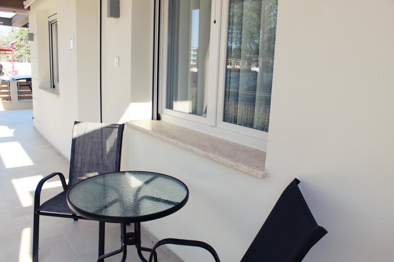 Apartamento Saan Luxury Living Nea Kallikrateia Exterior foto